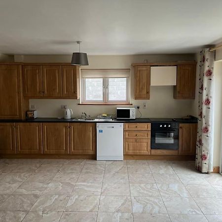 فيلا Modern 4 Bed House In Town Tubbercurry المظهر الخارجي الصورة